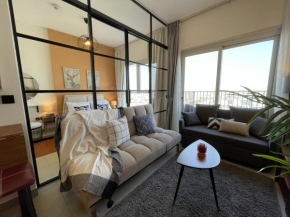 Modern flat in Dubai Hills